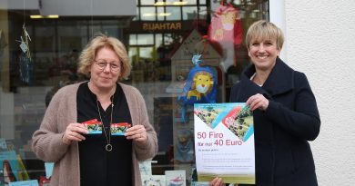 Uta Deitenberg und Simone Rohde (r.) vom Gewerbeverein für die Gemeinde Finnentrop e.V. stellen die Firo-Aktion vor